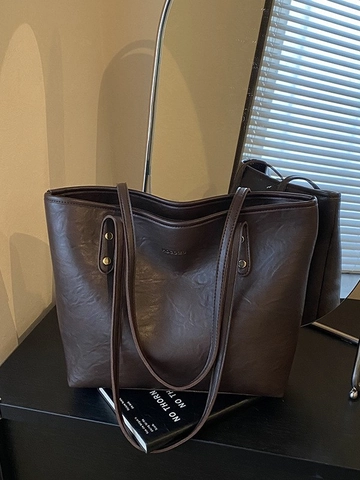 Women Large Capacity PU Leather Tote Bag Retro Minimalist Shoulder Bag Solid Color Commuting Handbag With Gold Rivets