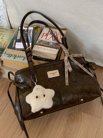 Sac Fourre-tout en Cuir PU Rétro pour Femmes Mode Chat en Relief Sac sous le bras Grande Capacité Bandoulière avec Pendentif Étoile
