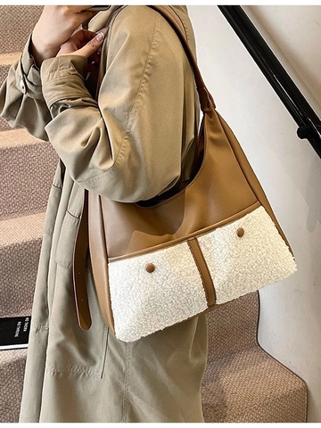 Sac Fourre-Tout Rétro à Grande Capacité pour Femmes Automne Hiver Peluche Cuir PU Couleur Contrastée Sac à Épaule Navette