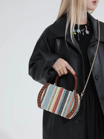 Gewebte Regenbogen Streifen Box Tasche Für Damen Vintage PU Leder Umhängetasche Mit Metallkette Und Nieten Urlaub Handtasche