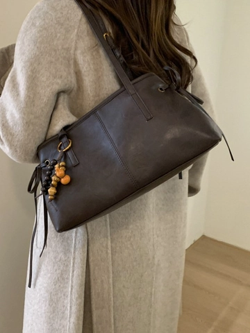 Retro PU Leather Underarm Bag Large Capacity Tote With Vintage Wood Bead Gourd Charm Adjustable Strap For Women Daily Commute