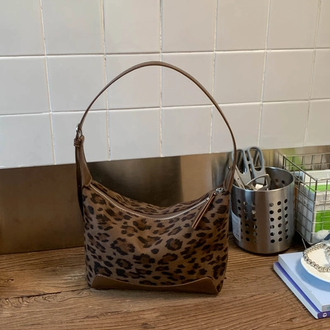 Vintage Women Frosted PU Leather Stitching Hobo Bag Minimalist Underarm Shoulder Bag Leopard Stitching Crossbody Bag Solid Color Commute Purse