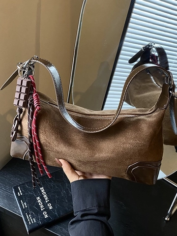 Vintage Damen PU Wildleder Achseltasche Matte High-End Fashion Hobo Schultertasche Mit Kreativem Anhänger Herbst Winter Alltag Handtasche