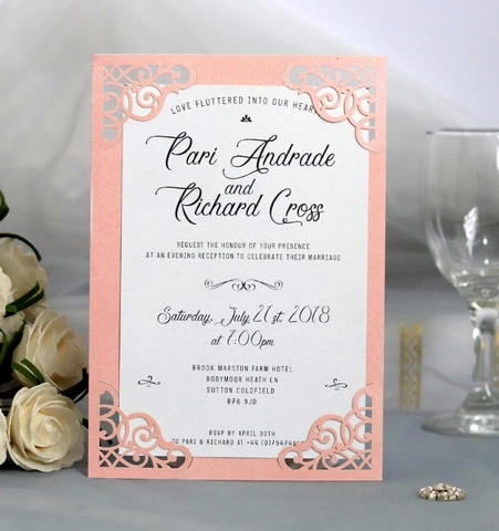 Inviti di Nozze in Stile Europeo Tagliati al Laser Con Design a Fiori in Pizzo Svuotato Carta Perlata per Matrimonio Fidanzamento Festa
