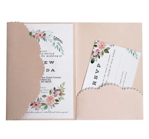 Set di Inviti di Nozze in Stile Europeo con Intaglio Laser Elegante Carta in Carta Perlata con Foglio Interno Floreale e Busta
