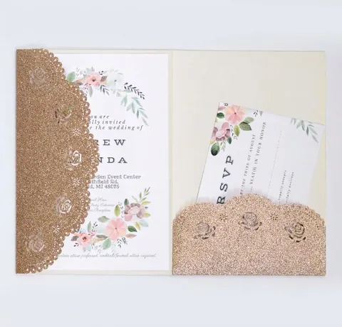 Inviti di Nozze Taglio Laser Carta Perlata Glitterata Copertine Rosa Floreale Biglietti Auguri Intagliati per San Valentino