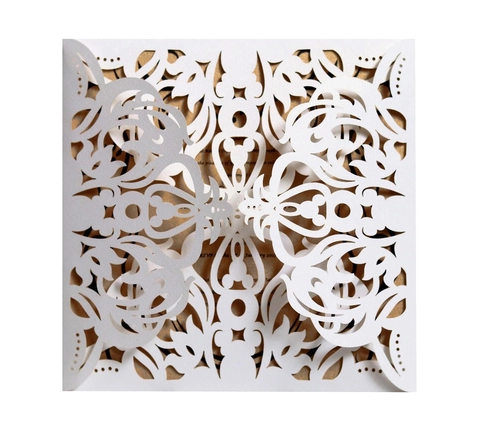 Invito di Matrimonio Intagliato al Laser Carta Perlata Elegante Pizzo Floreale Biglietto di Fidanzamento RSVP Bianco