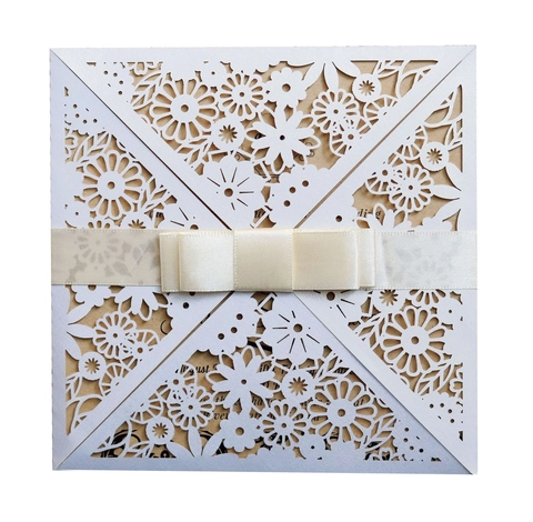 Eleganti Copertine per Inviti di Nozze con Intaglio Laser Floreale in Carta Perlacea Biglietti d'Auguri Cavi per Feste di Fidanzamento