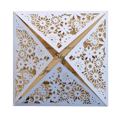 Eleganti Copertine per Inviti di Nozze con Intaglio Laser Floreale in Carta Perlacea Biglietti d'Auguri Cavi per Feste di Fidanzamento