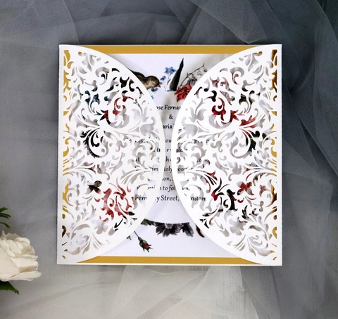 Europese Stijl Laser Gesneden Trouwuitnodigingen Set Wit Parelpapier Bloemenpatroon Met Strik Voor Elegant Feest Wenskaart