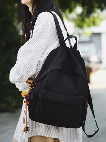 Zaino in Nylon Leggero a Grande Capacità Stile Coreano Borsa da Scuola Versatile per Donna Studenti Zaino Casual Con Ciondolo