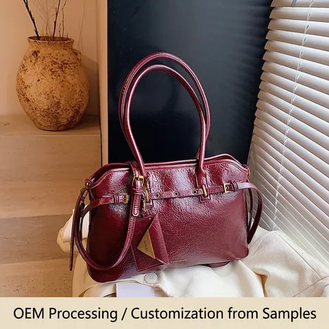 Sac Fourre-tout en Cuir PU Plissé Vintage pour Femmes Grande Capacité Sac à Main Brillant avec Quincaillerie Dorée Sac à Épaule Accessoire de Mode