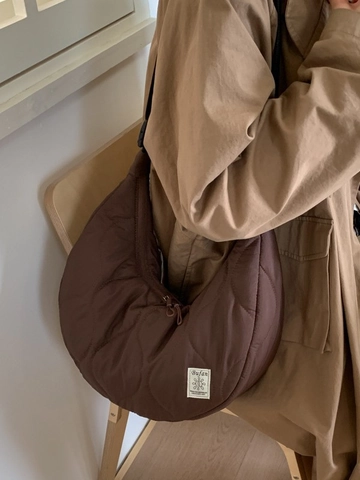 Women Large Capacity Quilted Half Moon Crossbody Bag Casual Fashion Commute Solid Color Zipper Dumpling Hobo Fabric Bag