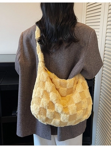 Women Fashion Plush Checkerboard Shoulder Bag Large Capacity Faux Fur Tote Bag Casual Plaid Hobo Crossbody Bag For Everyday