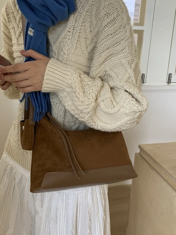 Vintage PU Suede Patchwork Τσάντα Ώμου για Γυναίκες Minimalist Hobo Τσάντα Μασχάλης Με Αποσπώμενο Μίνι Πορτοφόλι Φούντα