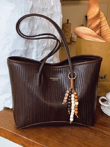 Damen Retro Große Kapazität Gewebte PU Leder Tote Tasche Pendler Schulter Achsel Tasche Mit Holzperlen Anhänger Mode Handtasche