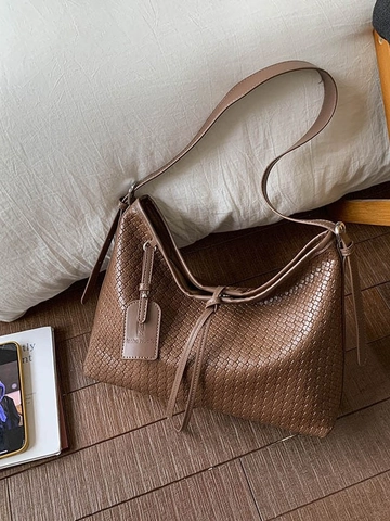 Borsa Tote da Donna in Pelle PU con Trama Intrecciata Grande Capacità Borsa a Spalla Retrò Borsa a Tracolla Moda con Pendente Decorativo