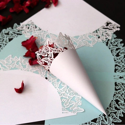 Wedding Confetti Cones Laser Cut Butterfly Lace Paper Petal Cones For Wedding Ceremony Party Table Decorations