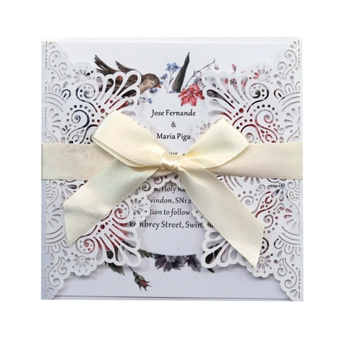 Elegante Europäische Laser Geschnitten Hochzeit Einladung Perlpapier Karte Mit Satin Schleife Blumen Vögel Drucken Innenblatt