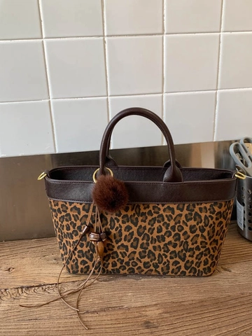 Vintage Leopardenmuster Damen Umhängetasche PU Wildleder Nähte Handtasche Mit Pelzball Quaste Retro Mode Eimer Schultertasche