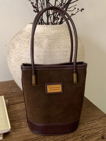 Retro PU Leather Suede Stitching Bucket Bag For Women Fashion Solid Color Crossbody Handbag With Metal Plate Accessory