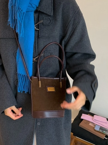 Retro PU Leather Suede Stitching Bucket Bag For Women Fashion Solid Color Crossbody Handbag With Metal Plate Accessory