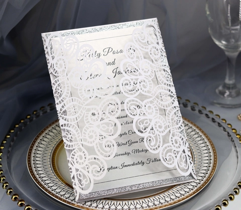 European Laser Cut Invitation Cards Peacock Floral Hollow Pattern Ribbon Bow Glitter Lining For Wedding Banquet Party