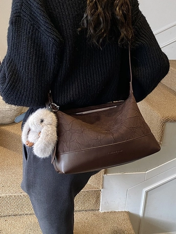 Borsa a Tracolla Plissettata in Pelle PU Casual da Donna Borsa a Spalla Dumpling Splicing Retrò Con Ciondolo a Coniglio in Peluche per Pendolarismo Quotidiano