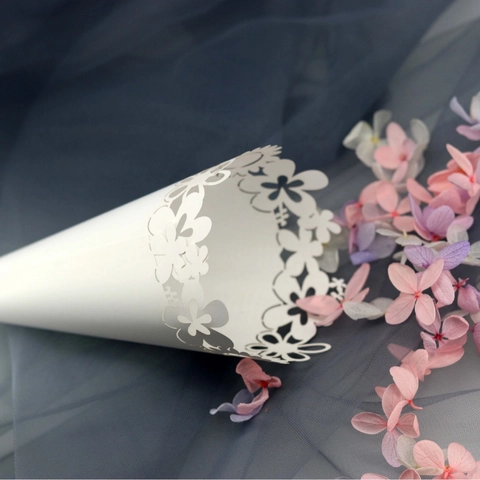 Cornets de Confettis de Mariage en Papier Blanc Découpé au Laser Motif Tournesol pour Cérémonie et Décoration de Fête