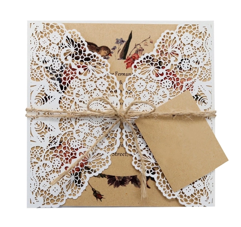 Invitations de Mariage Découpées au Laser de Style Européen Avec Couverture en Dentelle Blanche Papier Kraft Corde de Chanvre