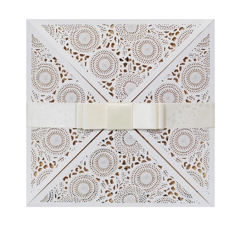 Elegant Laser Cut Wedding Invitation European Style Hollow Floral Pearlescent Paper Card With Envelope For Marriage Banquet Engagement Ceremony