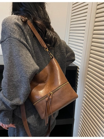Vintage PU Leder Beuteltasche Für Damen Große Kapazität Quasten Dekor Crossbody Umhängetasche Lässige Pendler Handtasche