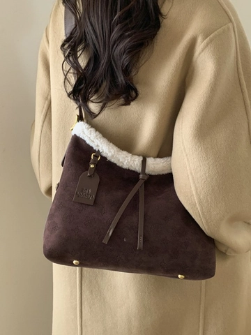 Vintage Faux Suede Bucket Bag For Women Faux Fur Trim Monogram Pattern Crossbody Bag Fashion Shoulder Bag Winter Satchel