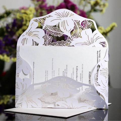 Inviti Intagliati a Laser in Stile Europeo Carta Perlata Biglietti di Auguri per Matrimonio Compleanno Celebrazione Con Buste