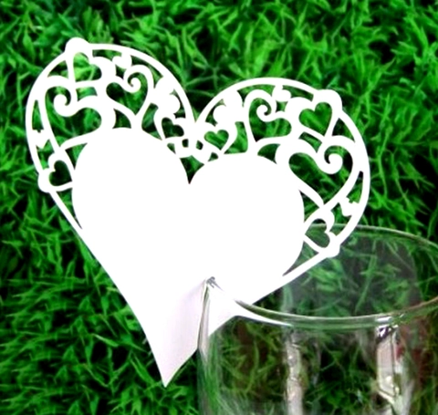 Lasergeschnitten Herzform Papier Weinglas Tischkarten Hohl Namenskarten Für Hochzeit Bankett Party Event Dekoration