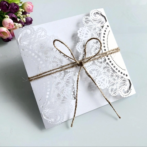 Carte d'Invitation de Mariage Découpe Laser Européenne Dentelle Évidée Design Floral Papier Perlé Pour Cérémonie de Fiançailles