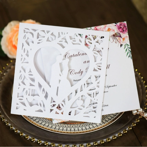 Laser Cut Wedding Invitations Heart Couple Silhouette Pearl Paper Cards With Envelopes For Marriage Engagement Celebration