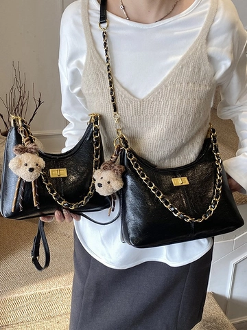 Sac Bandoulière Vintage en Cuir PU pour Femmes Sac Hobo à Losanges avec Bandoulière en Chaîne et Pendentif Ours en Peluche