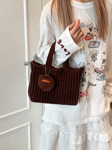 Damen Retro Handgestrickte Häkeln Tragetasche Lässig Garn Gewebte Umhängetasche Mit Anhänger Handgefertigte Gitterstruktur Handtasche