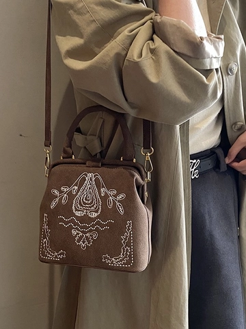 Vintage Chinese Style Frosted Embroidery Shoulder Bag Large Capacity Crossbody Handbag For Women Retro Tote Bag Floral Pattern