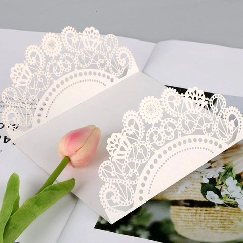 Copertine per Inviti di Nozze Taglio Laser Intagliato Rosa Fiore Pizzo Buste per Carte d'Invito per Festa di Fidanzamento Forniture per Eventi
