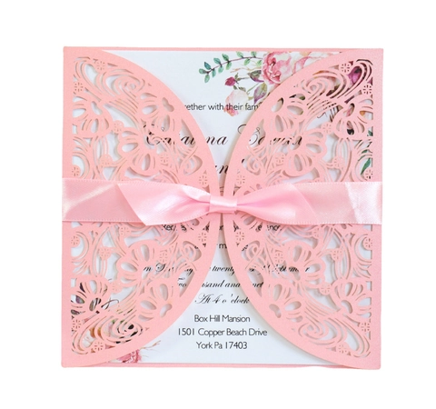 Eleganti Inviti di Matrimonio Traforati a Taglio Laser Carta Perlata Biglietti d'Invito Floreali con Fiocco Buste per Nozze