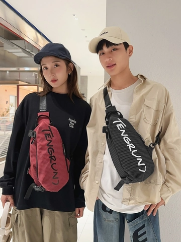 Borsa da Petto in Nylon Plaid per Uomo Donna Borsa a Tracolla di Grande Capacità con Stampa di Lettere Tracolla Regolabile Casual