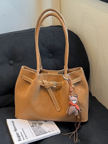 Sac Cabas Femme en Cuir PU Grande Capacité Vintage Retro Surpiqûres Contrastées Sac à Épaule Avec Pendentif Ours Sac de Bureau