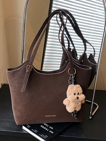 Damen PU Leder Tragetasche Mit Großer Kapazität Retro Eimer Stil Umhängetasche Mode Buchstaben Druck Mit Plüsch Anhänger Pendler Tasche