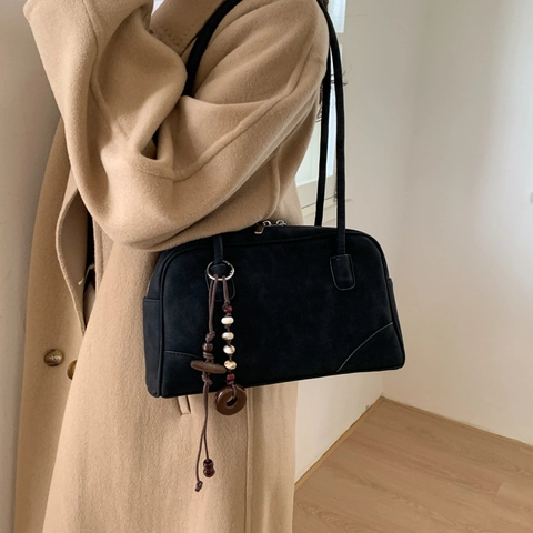 Borsa Sottobraccio Retrò da Donna Minimalista in Pelle PU Smerigliata Borsa a Spalla Grande Capacità Tote Con Ciondolo in Perline Vintage Casual