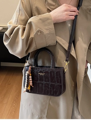 Women Retro Crocodile Pattern PU Leather Crossbody Bag Fashion Small Square Handbag With Beaded Pendant Office Daily Use