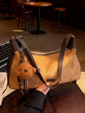 Vintage Hobo Umhängetasche Aus PU Leder Für Damen Große Kapazität Wildlederstruktur Achseltasche Mit Teddybär Anhänger Mode Handtasche
