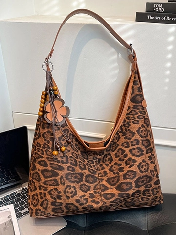 Damen Mode Leopardenmuster Wildlederimitat Umhängetasche Große Kapazität Hobo Schultertasche Mit Blumenanhänger Boho Pendeltasche