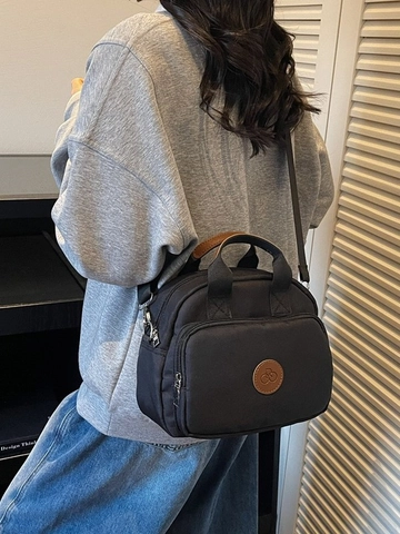 Sac Bandoulière en Nylon pour Femmes Petit Sac à Épaule Carré Minimaliste Avec Bandoulière Réglable Sac à Main Décontracté